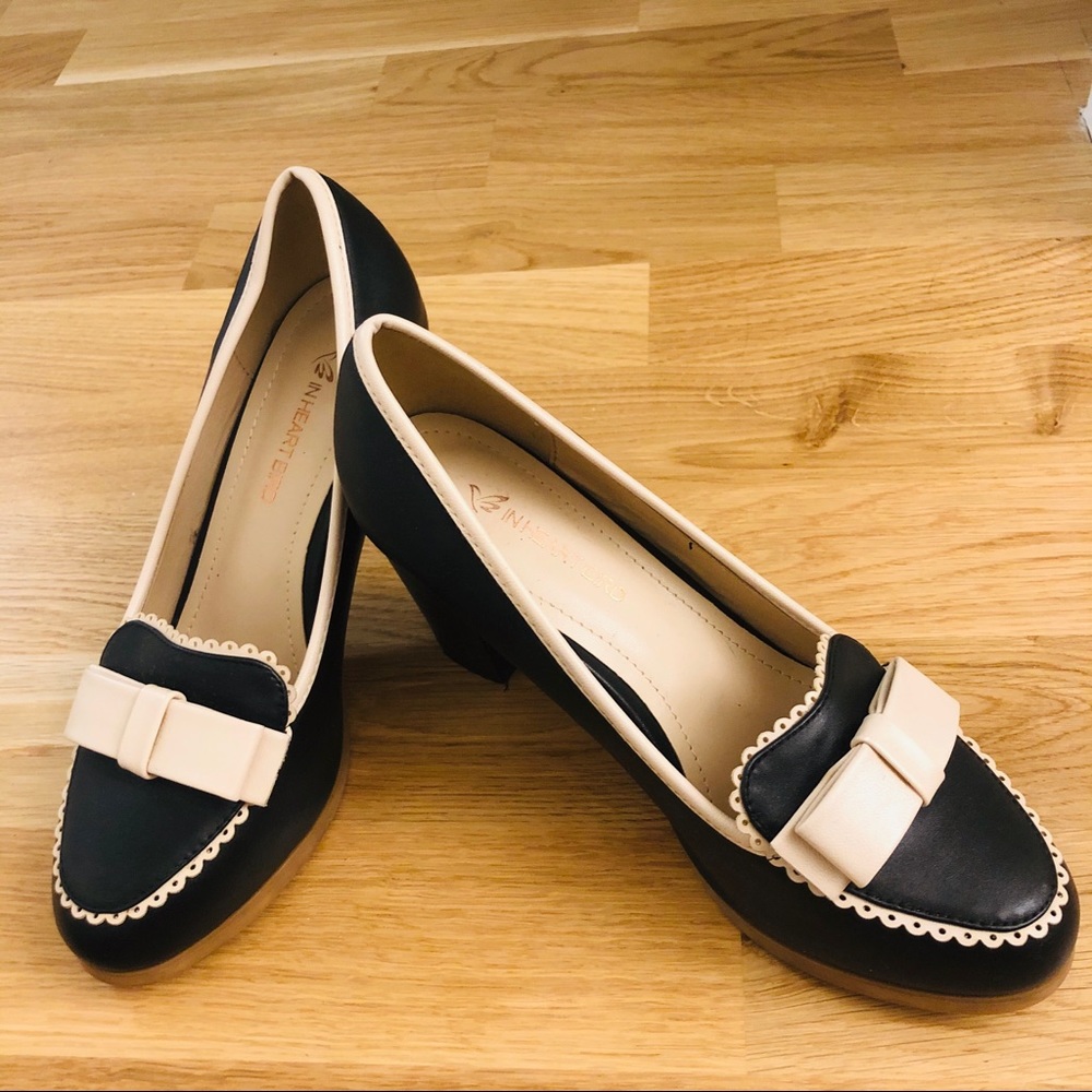 Black Heels with white decoration